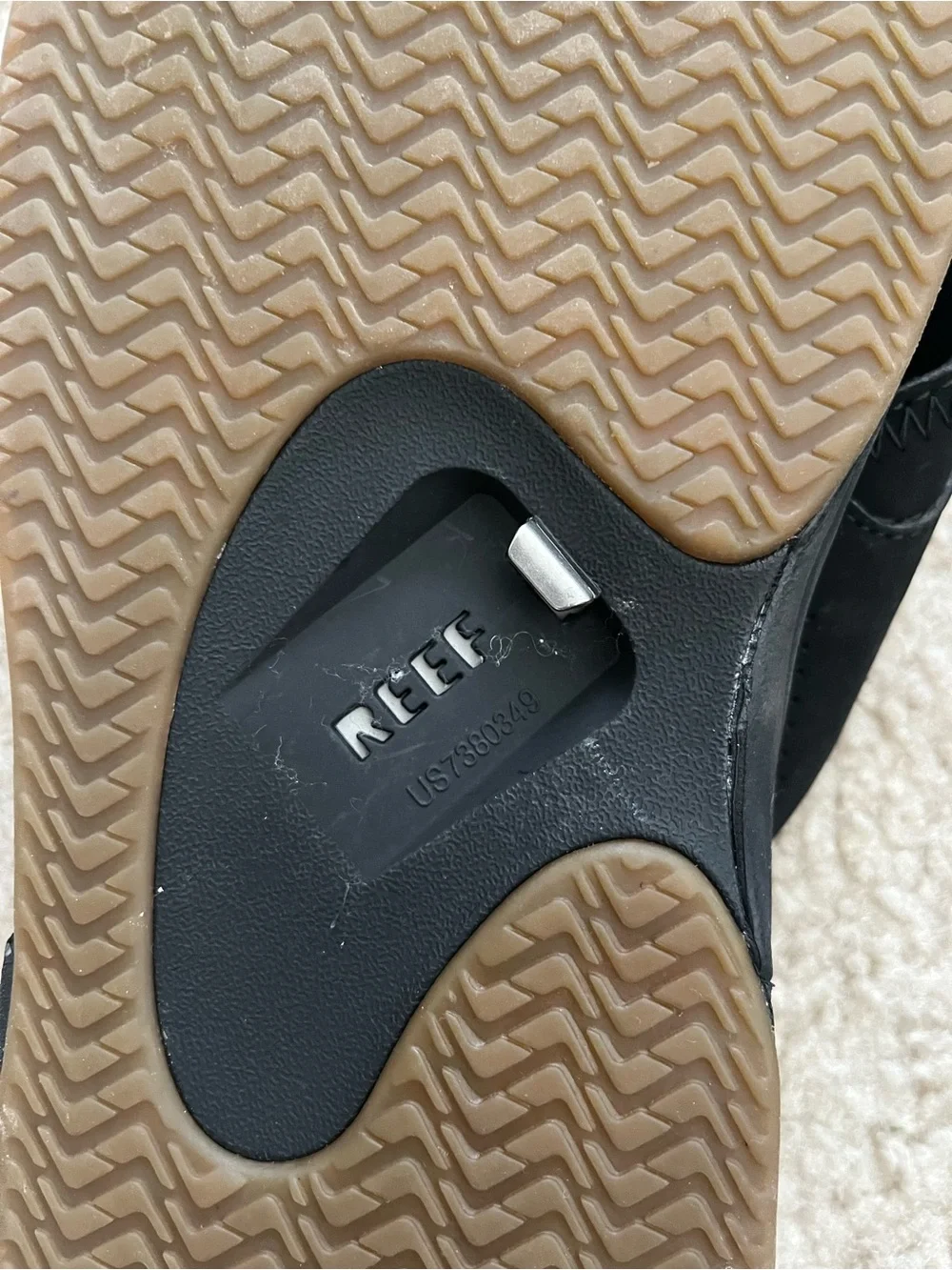 Reef Fanning Flip Flop with Bottle Opener Black Size 10 Men’s - Picture 5 of 7